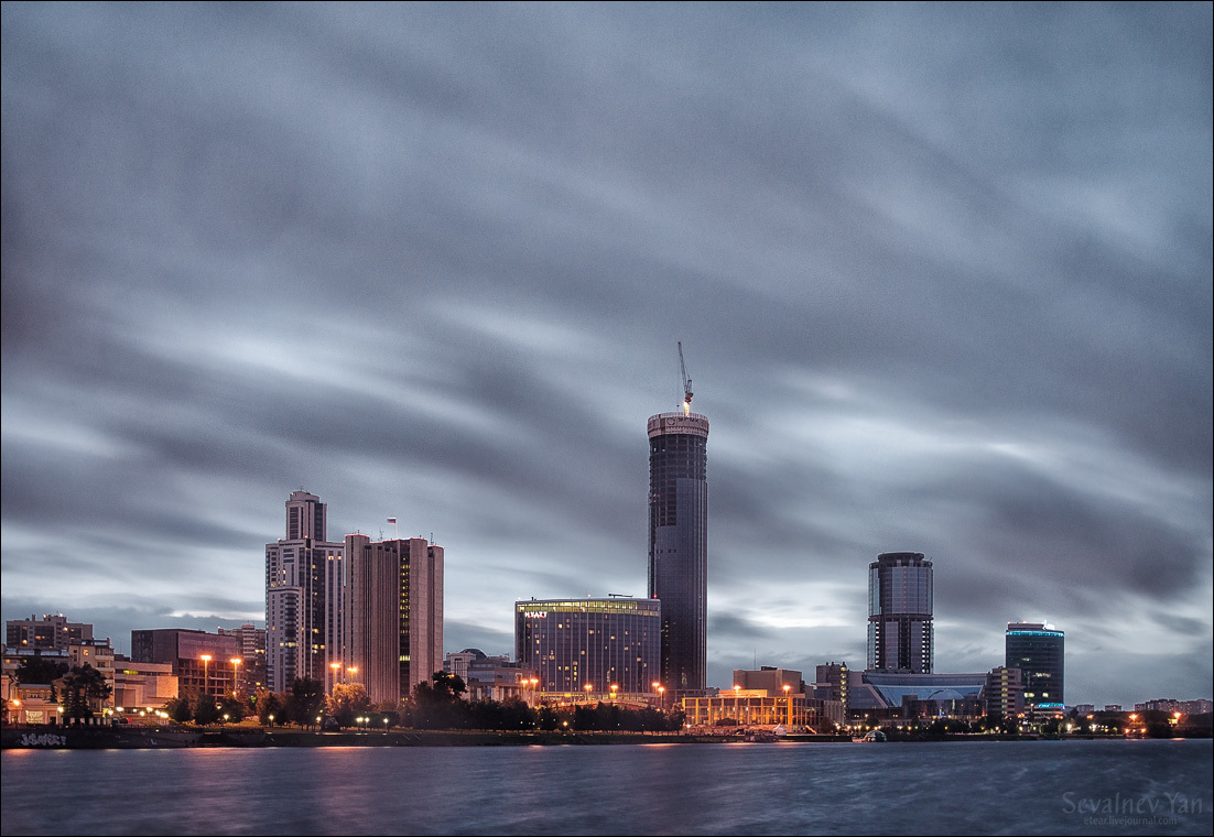 Екатеринбург сити. Небоскребы Екатеринбург Сити. Екатеринбург Сити 2014. Екатеринбург Сити Луна.