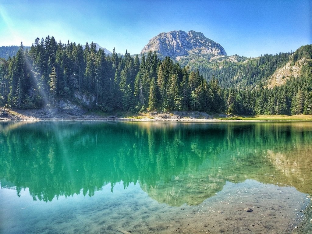 Crno jezero весной