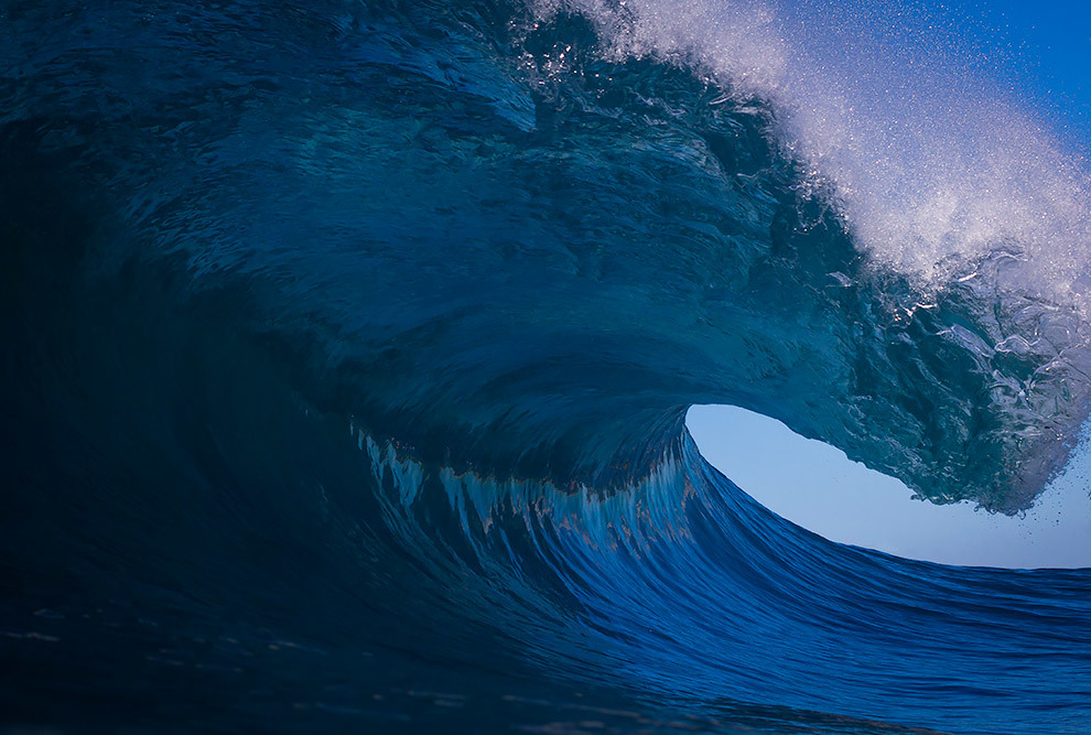Грешные волны океана. Океанская волна Мэтт Берджесс. Австралийский фотограф Мэтт Берджесс. Океан волны. Огромный океан.